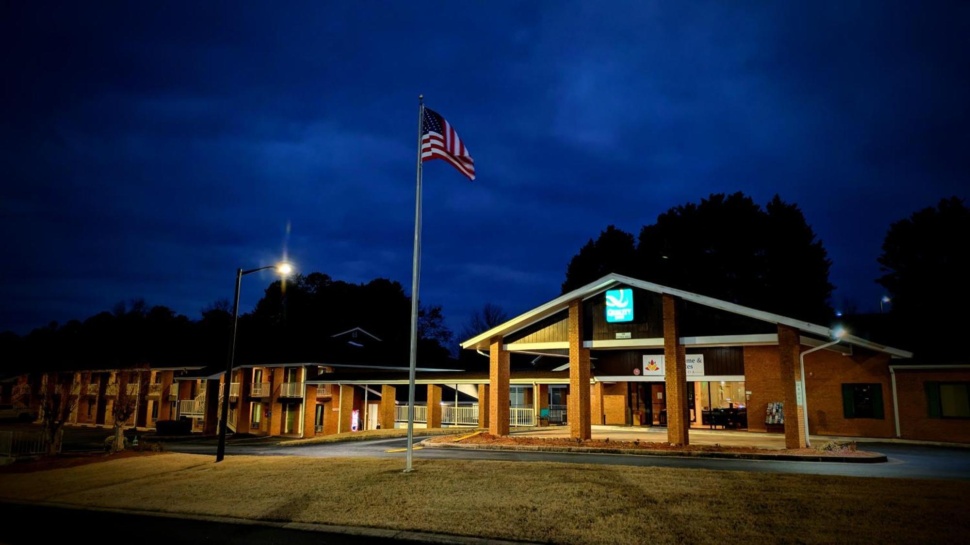 My Home & Suites Toccoa Exteriör bild